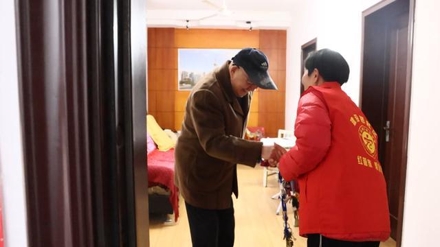 哗啦啦啦!谁家“姑娘”65岁了,管着40多把钥匙? 哗啦啦啦!谁家“姑娘”65岁了,管着40多把钥匙?