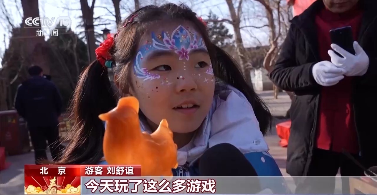 美食吃起来，草龙舞起来！各地年味浓浓欢乐多