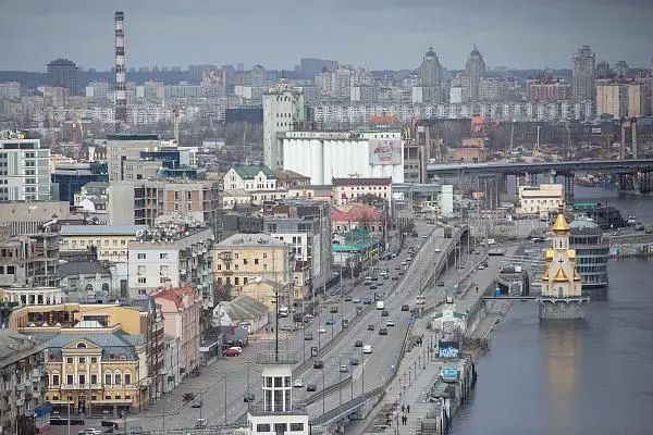 突发！乌克兰多地遭空袭