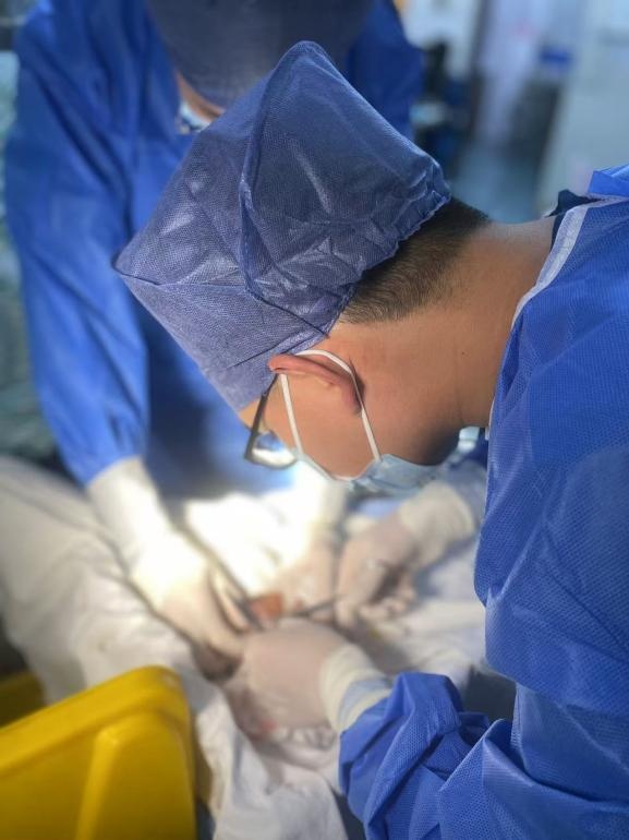 不及时治疗致死率近100%！男子没当回事被送进ICU！医生紧急提醒