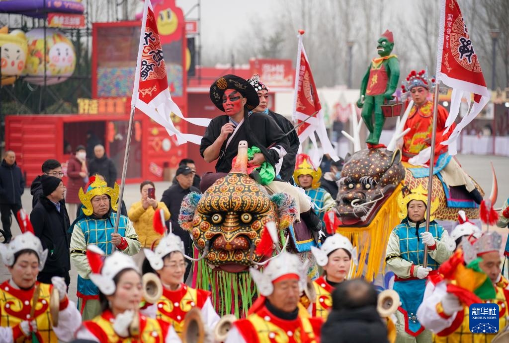 欢天喜地闹新春