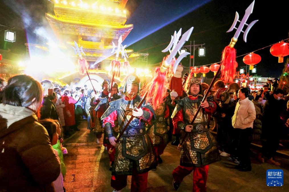 欢天喜地闹新春