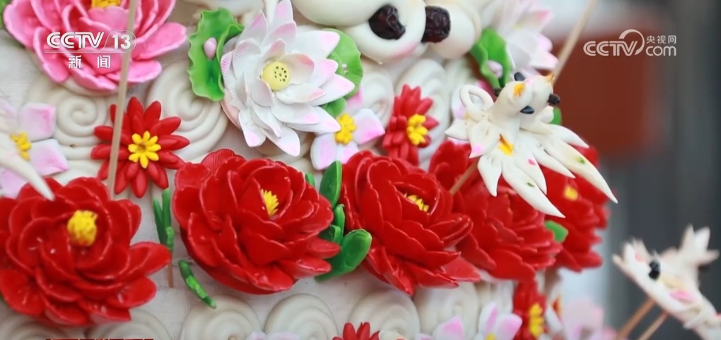 热气腾腾“蒸”出幸福味 多彩花馍点亮美好生活