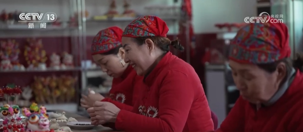 热气腾腾“蒸”出幸福味 多彩花馍点亮美好生活