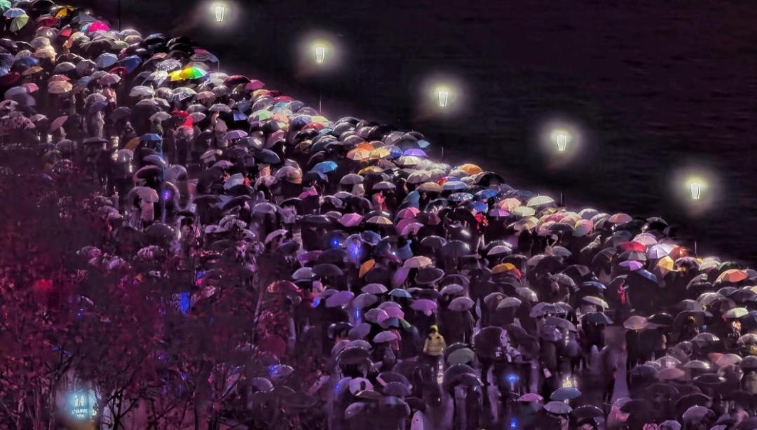 售罄、约满、限流!多地景区紧急提醒→ 售罄、约满、限流!多地景区紧急提醒→