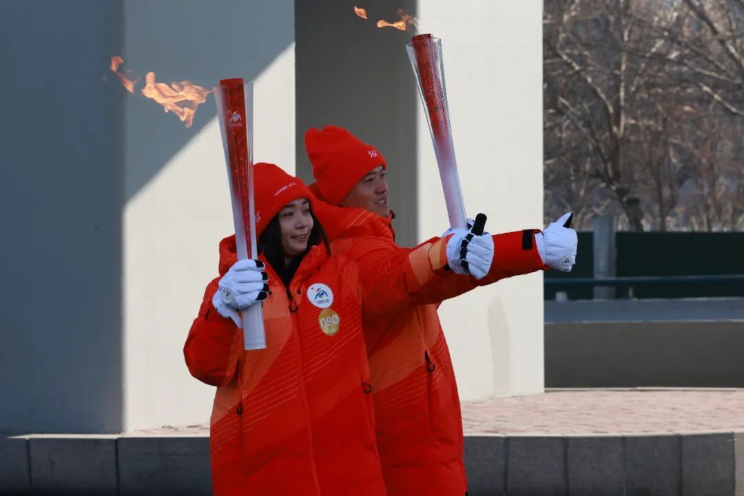 这位民警,亚冬会火炬手! 这位民警,亚冬会火炬手!