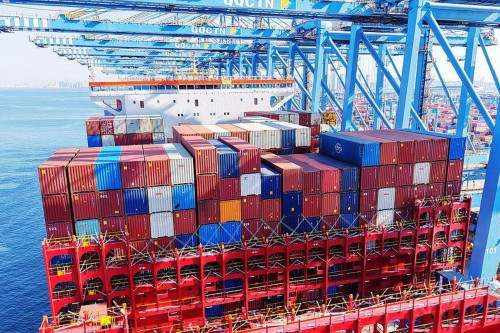 2024年我国服务进出口总额首次突破1万亿美元 专家解读→ 2024年我国服务进出口总额首次突破1万亿美元 专家解读→