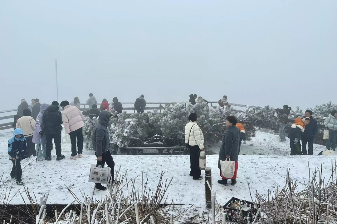 900公里开了18个小时！浙江多个高速口关闭、限流…这些地方下雪了
