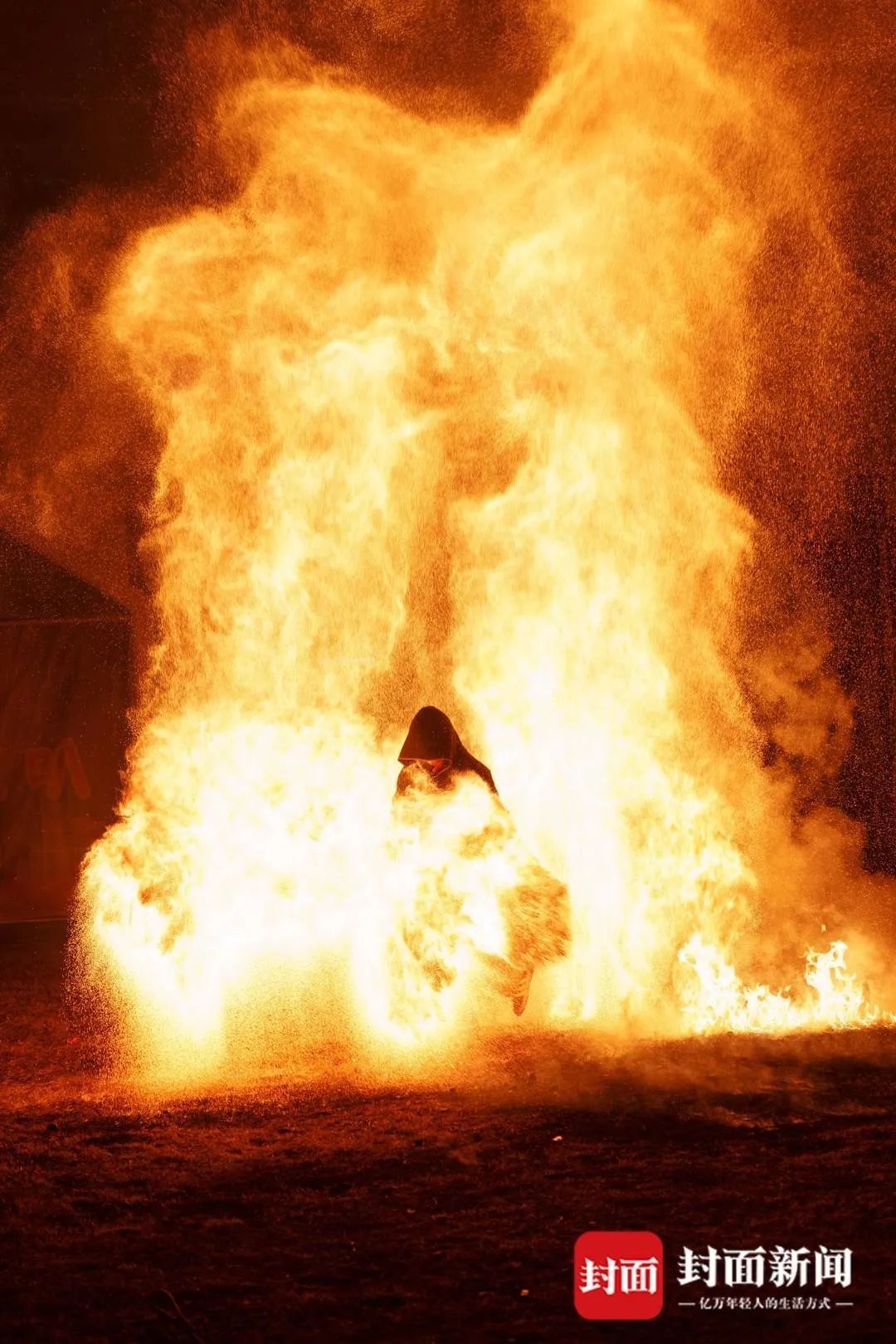 打铁花、舞龙舞狮……对话山西春节文化背后的民间艺人