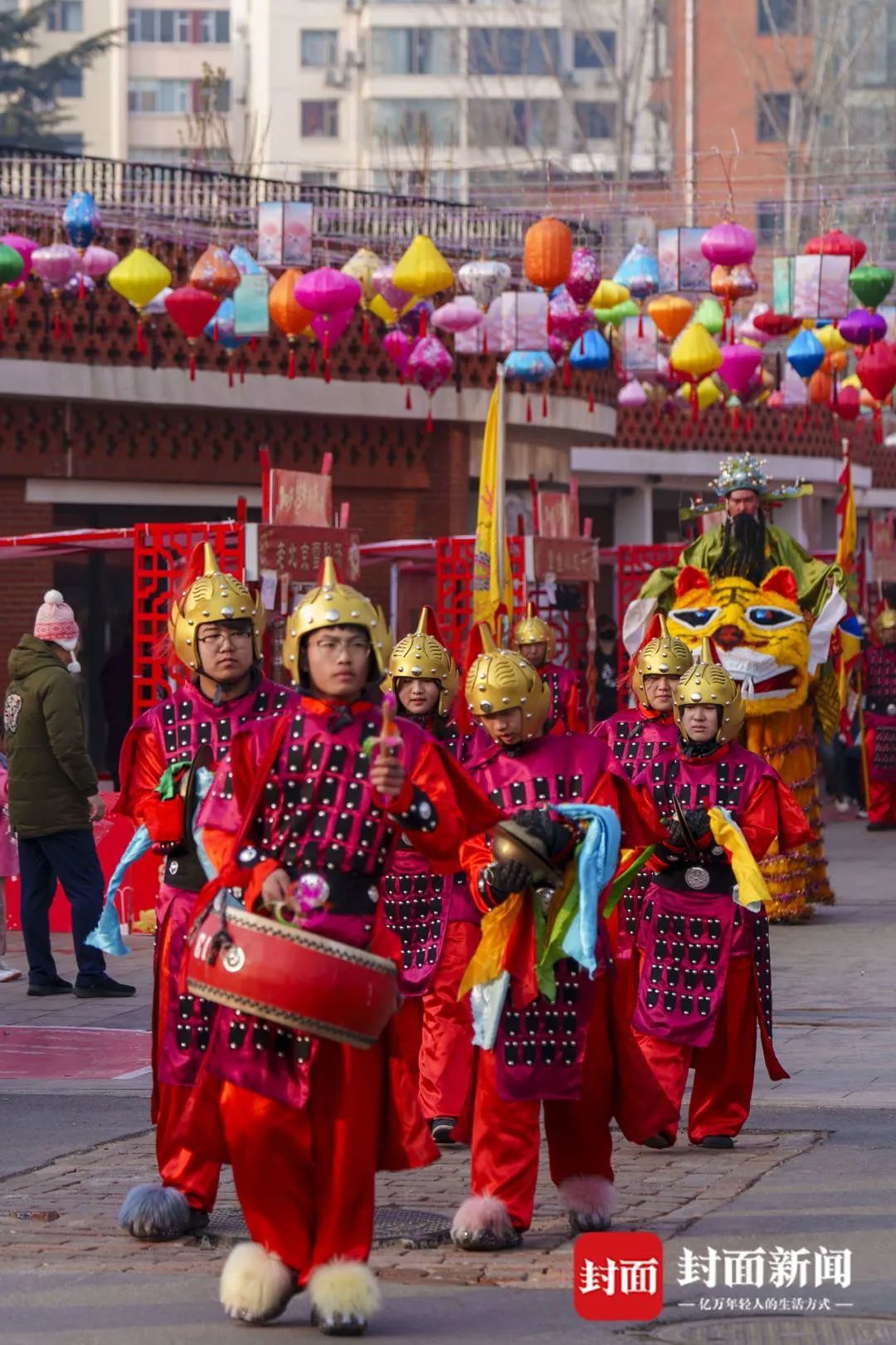 打铁花、舞龙舞狮……对话山西春节文化背后的民间艺人