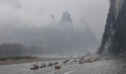 美如画！春节限定版烟雨漓江