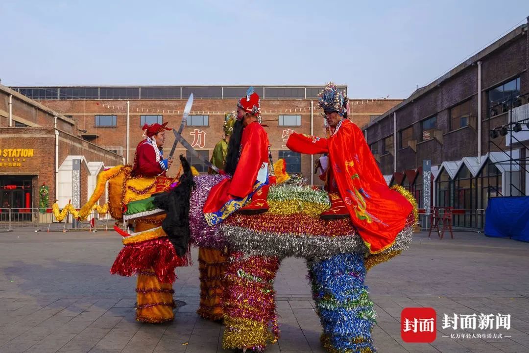 打铁花、舞龙舞狮……对话山西春节文化背后的民间艺人