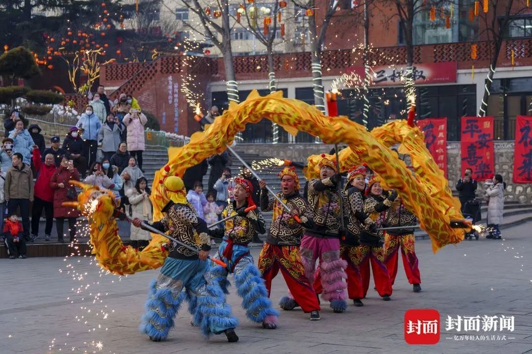 打铁花、舞龙舞狮……对话山西春节文化背后的民间艺人