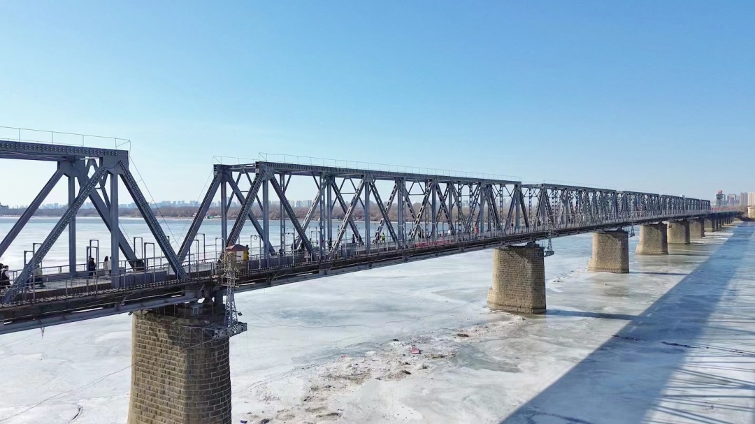 亚冬会火炬传递启动! 亚冬会火炬传递启动!