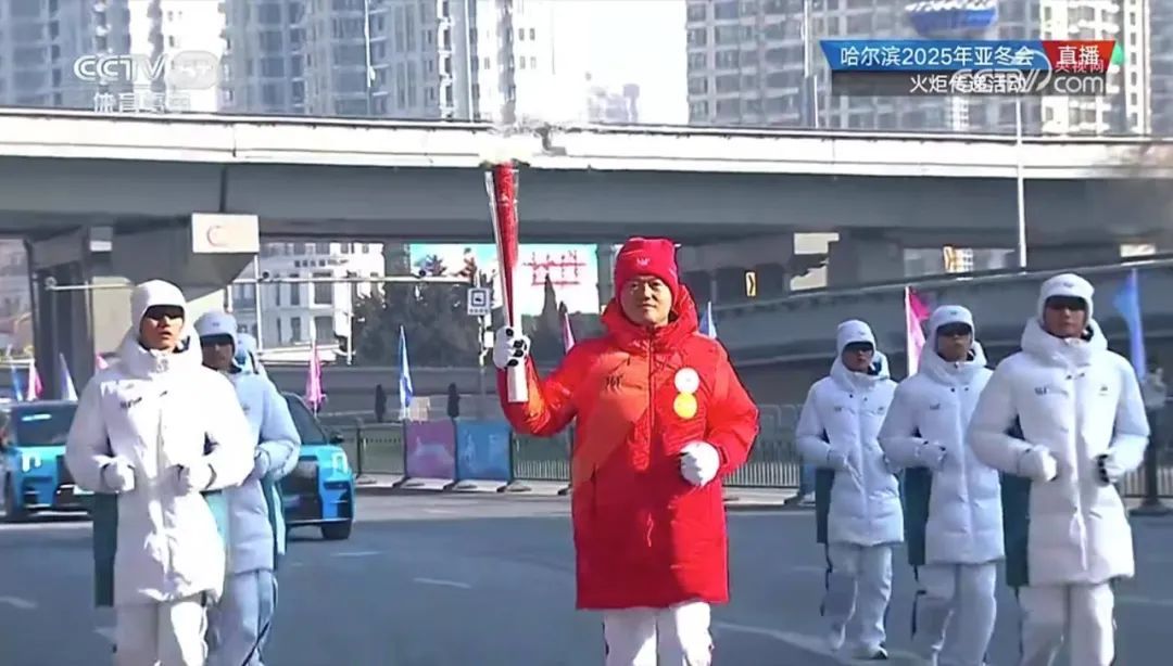 这位民警,亚冬会火炬手! 这位民警,亚冬会火炬手!