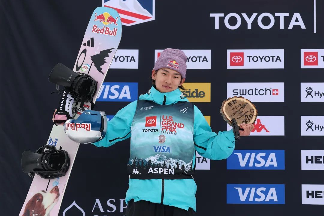 走出伤病，苏翊鸣创造历史