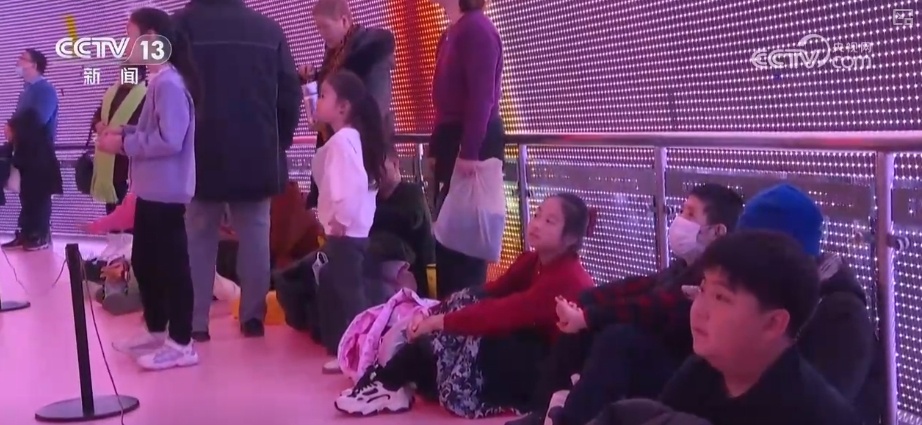 “花样”过大年解锁文化消费新场景 传统节日释放“新”活力 “花样”过大年解锁文化消费新场景 传统节日释放“新”活力