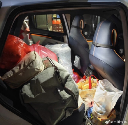 爱你没极限！后备箱的极限不是爸妈的极限