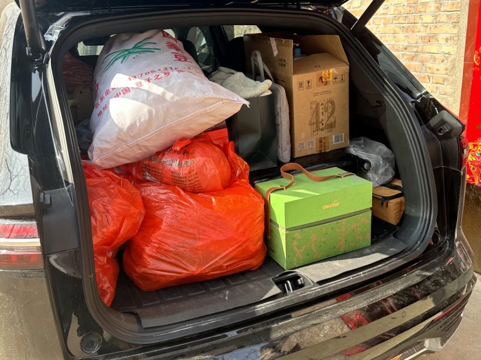 泪目！春节前后，这组监控对比冲上热搜：像一场热闹的"梦"...