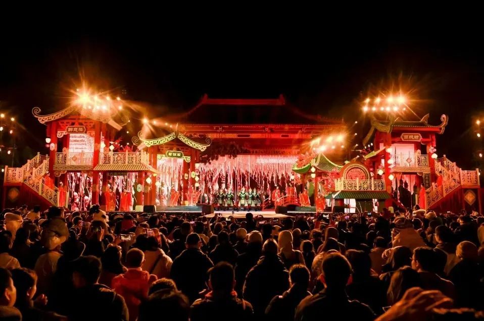 日均10万+！成都武侯祠大庙会引爆新春