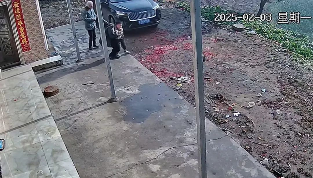 泪目！春节前后，这组监控对比冲上热搜：像一场热闹的"梦"...