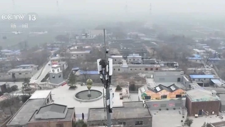 尽显科技范儿!跳舞巡逻送福袋,这个春节机器狗很“忙” 尽显科技范儿!跳舞巡逻送福袋,这个春节机器狗很“忙”