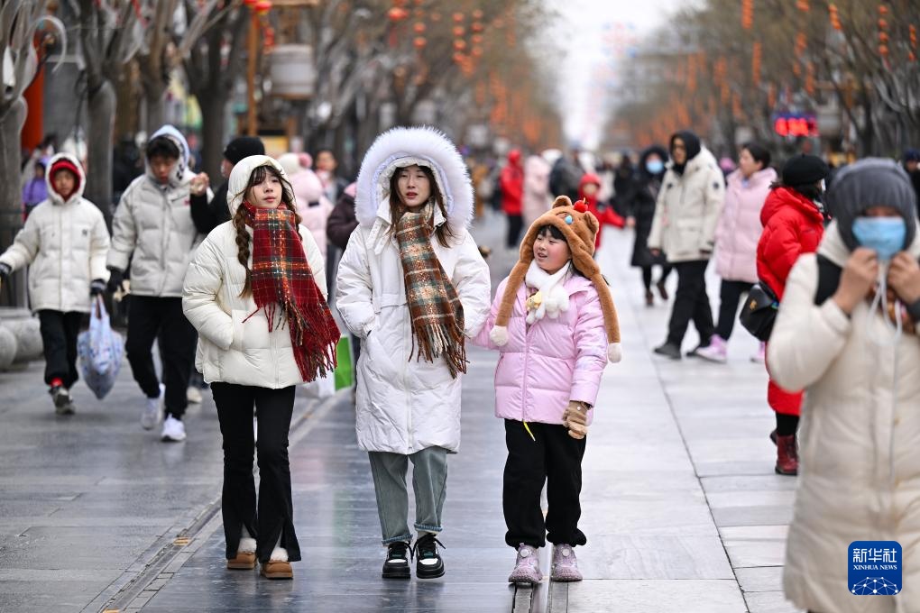 北京迎来大风降温天气