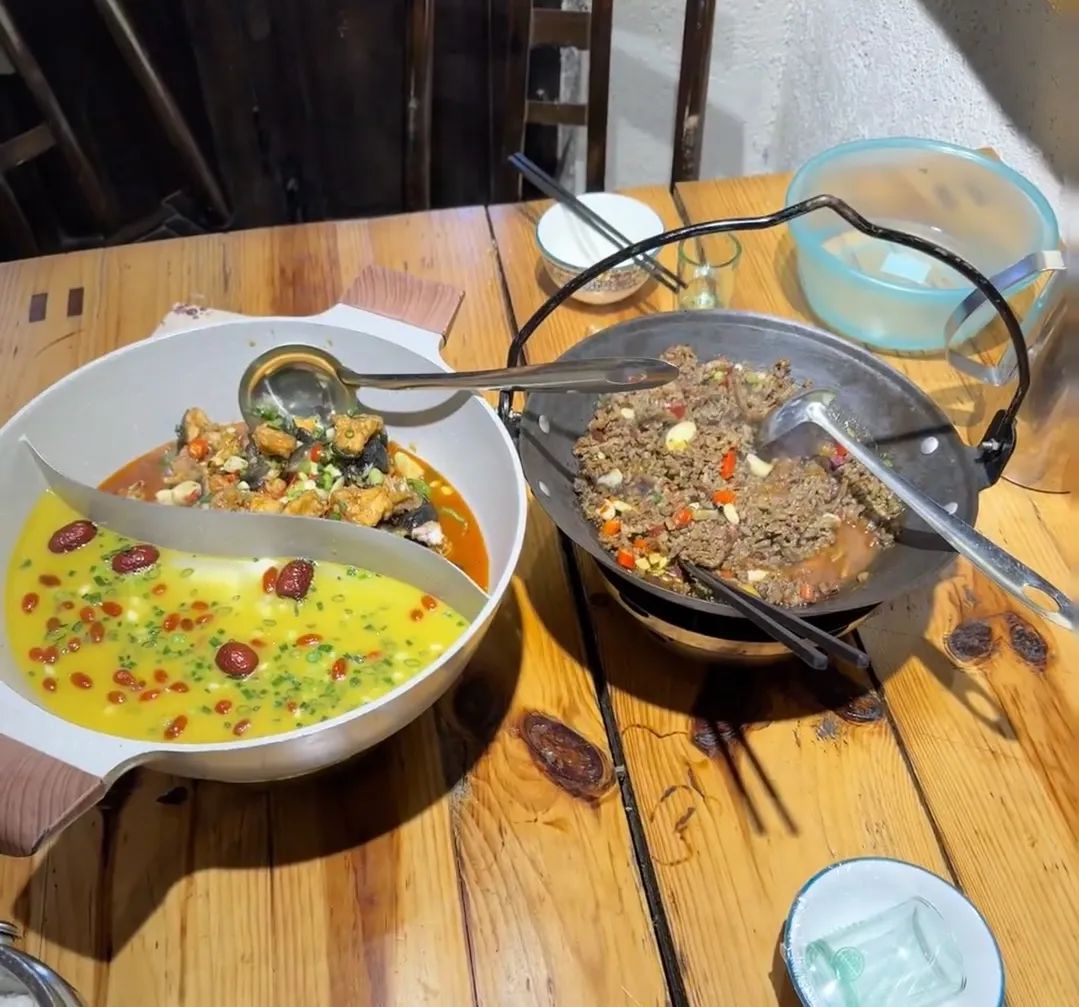 点两个菜收844元?张家界一饭店与出租车联手宰客,官方通报来了 点两个菜收844元?张家界一饭店与出租车联手宰客,官方通报来了