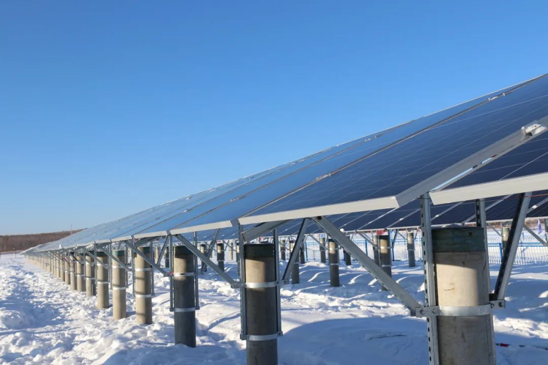 测汽车、测光伏、测空调……漠河真冷，生意真热！