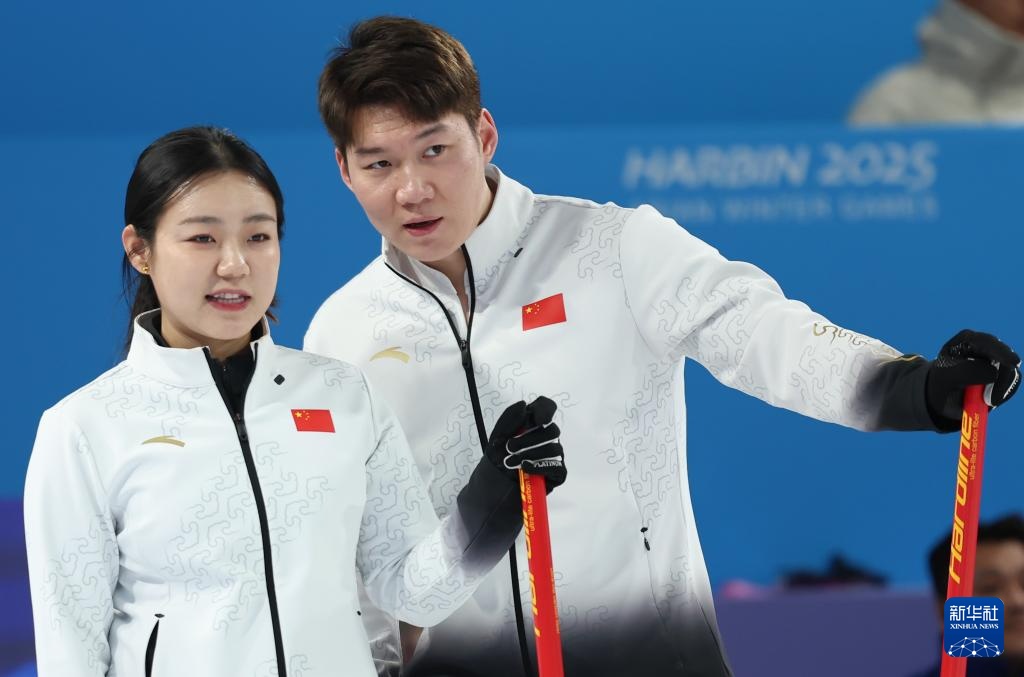 亚冬会冰壶——混双循环赛:中国队胜卡塔尔队 亚冬会冰壶——混双循环赛:中国队胜卡塔尔队
