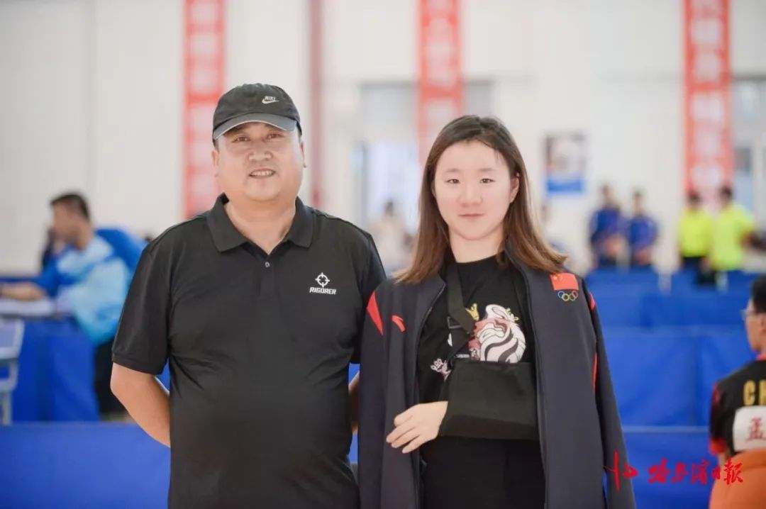 亚冬人物｜首金得主，冰城女孩李方慧带着家乡祝福闯世界