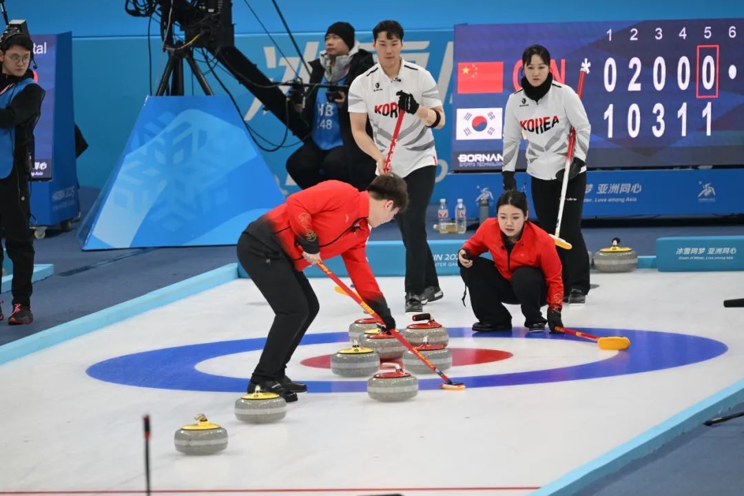 短道速滑首日中国队全项晋级 冰壶混双中国组合无缘决赛