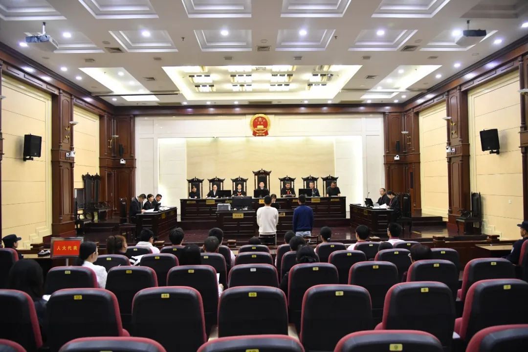 悬赏接单赚外快，却遭遇诈骗、隐私泄露……