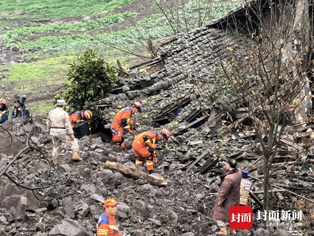 四川筠连山体滑坡救援24小时：与时间赛跑，期待生命的奇迹