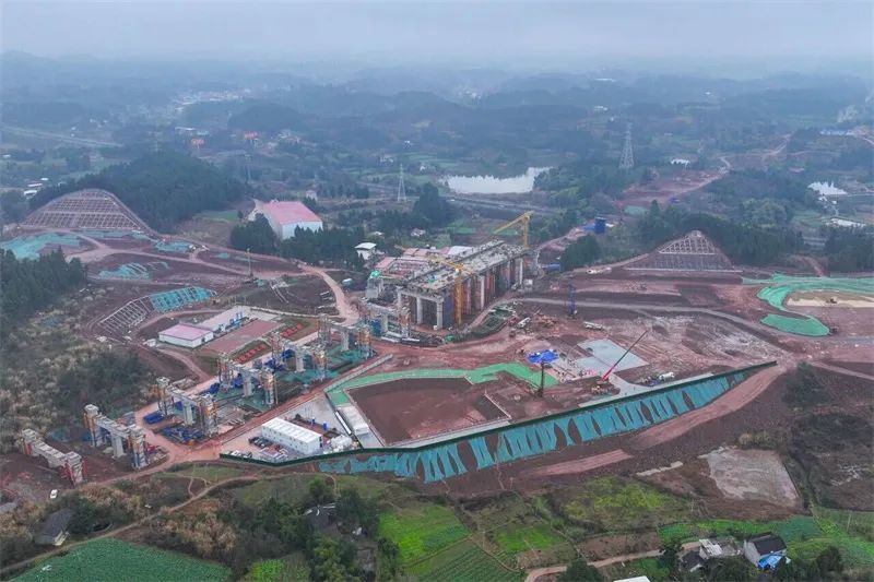 新建7座车站,成达万高铁最新进展→ 新建7座车站,成达万高铁最新进展→