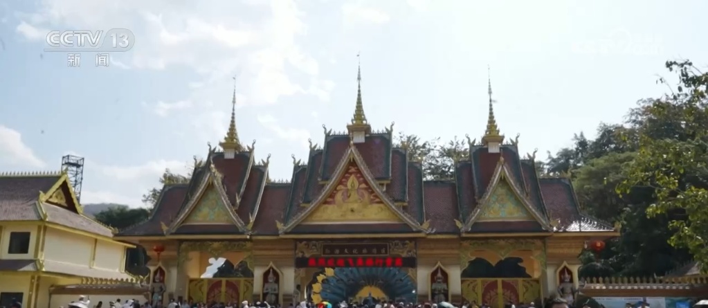 免签政策“更新ing” 东盟国家旅游团今起免签入境云南西双版纳 免签政策“更新ing” 东盟国家旅游团今起免签入境云南西双版纳