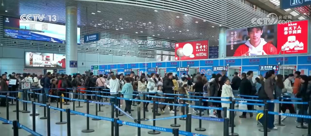 免签政策“更新ing” 东盟国家旅游团今起免签入境云南西双版纳 免签政策“更新ing” 东盟国家旅游团今起免签入境云南西双版纳