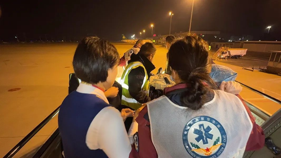 飞往沈阳!“CZ6304”紧急备降! 飞往沈阳!“CZ6304”紧急备降!