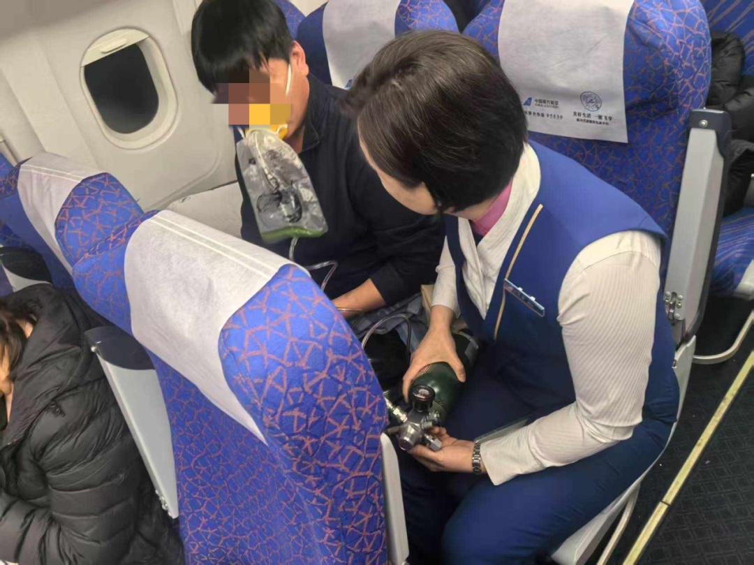 飞往沈阳!“CZ6304”紧急备降! 飞往沈阳!“CZ6304”紧急备降!