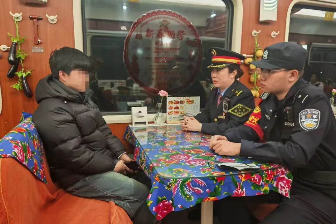 辽宁少年负气离家出走，坐上前往深圳的火车！家长急疯了……