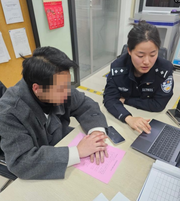 用塑料袋装钱！民警上门后，小伙却说这是“彩礼”？！