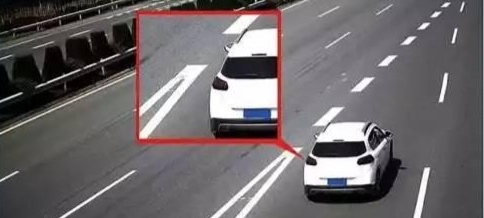 这些高速行车“技巧” 你都知道吗？