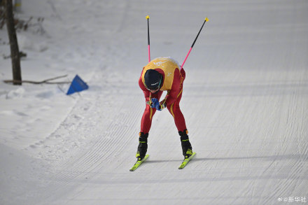 中国队越野滑雪男子4×7.5公里接力夺金 中国队越野滑雪男子4×7.5公里接力夺金
