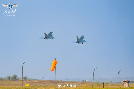 战鹰直击长空高清大图来了