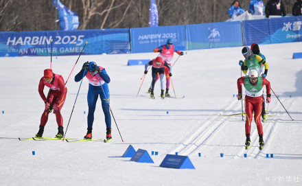 中国队越野滑雪男子4×7.5公里接力夺金 中国队越野滑雪男子4×7.5公里接力夺金