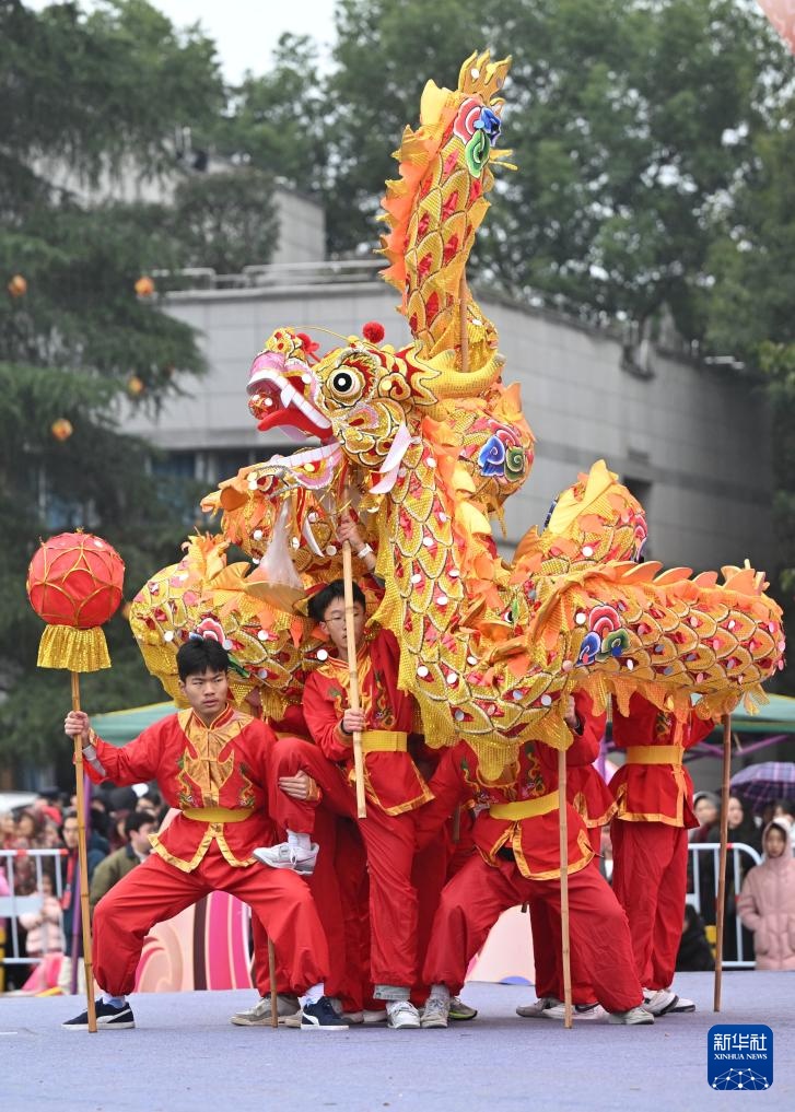 龙舞闹元宵