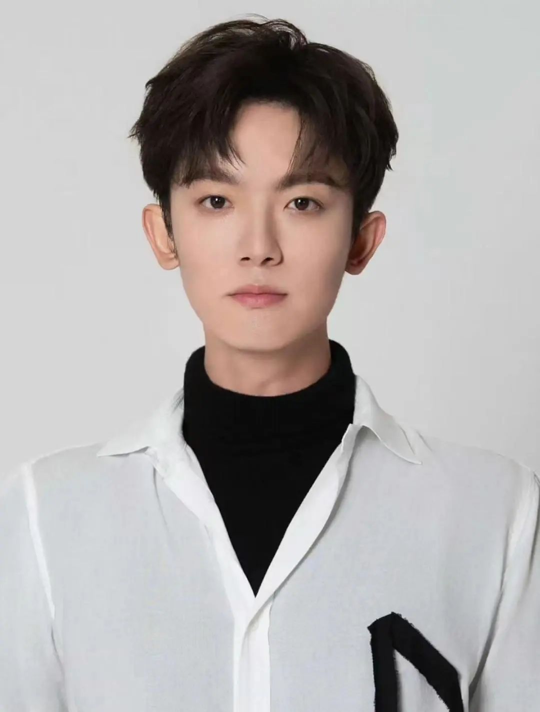 28岁男演员，被刑拘！