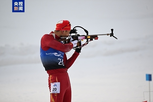 花滑男女单上演激烈角逐、冰球冰壶打响焦点战 亚冬会今日看点→ 花滑男女单上演激烈角逐、冰球冰壶打响焦点战 亚冬会今日看点→