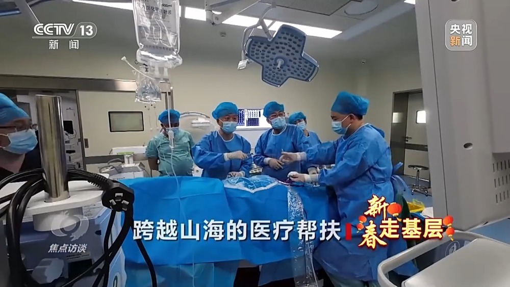跨越2800公里 19名上海医疗专家与酒泉的双向奔赴 跨越2800公里 19名上海医疗专家与酒泉的双向奔赴