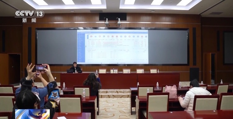 DeepSeek狂飙3000万日活 运营商、手机厂抢着用! DeepSeek狂飙3000万日活 运营商、手机厂抢着用!